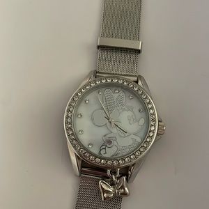 Women’s Minnie Mouse watch
